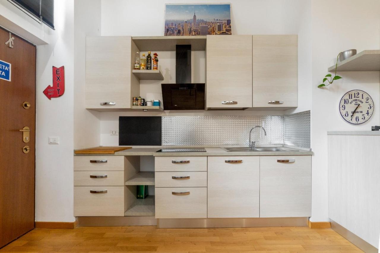 Dergano & Maciachini Cozy Apartment มิลาน ภายนอก รูปภาพ